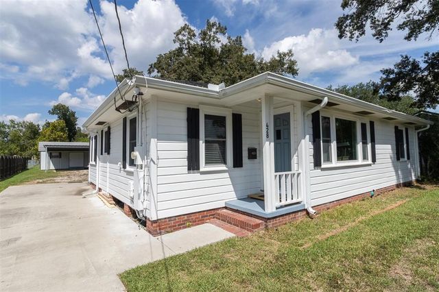 428 W Claude Street W, Lake Charles, LA 70605