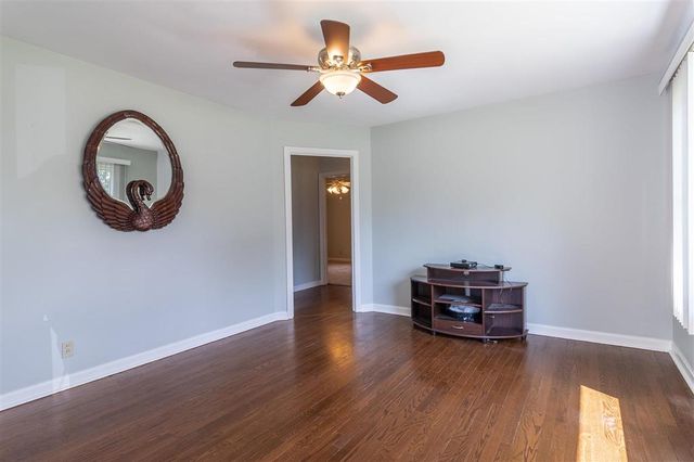 428 W Claude Street W, Lake Charles, LA 70605