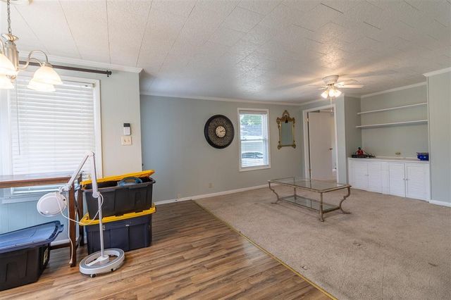 428 W Claude Street W, Lake Charles, LA 70605