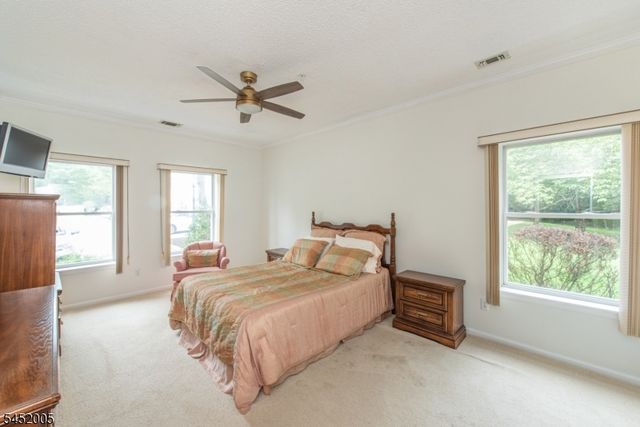 607 Brittany Dr, Wayne Twp., NJ 07470