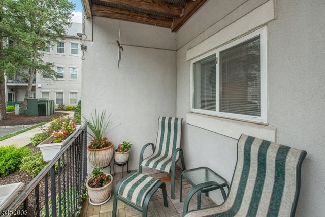 607 Brittany Dr, Wayne Twp., NJ 07470