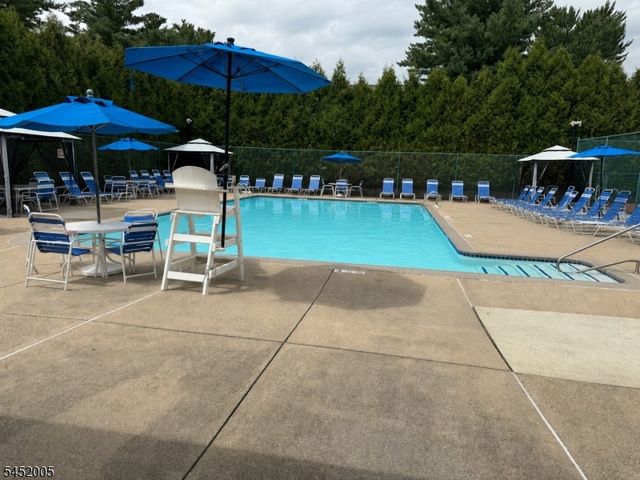 607 Brittany Dr, Wayne Twp., NJ 07470