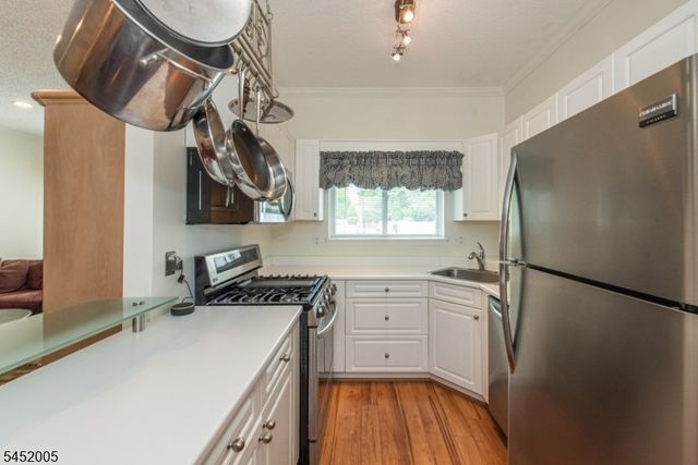 607 Brittany Dr, Wayne Twp., NJ 07470