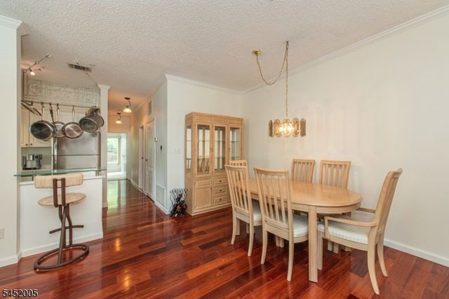 607 Brittany Dr, Wayne Twp., NJ 07470