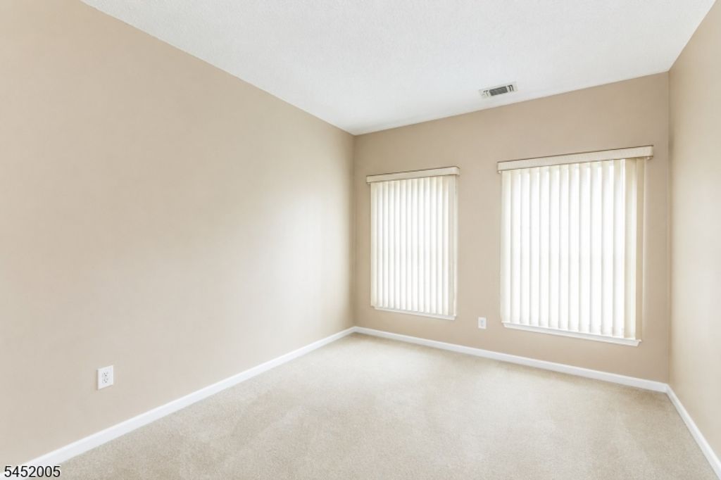 607 Brittany Dr, Wayne Twp., NJ 07470 — photo 17