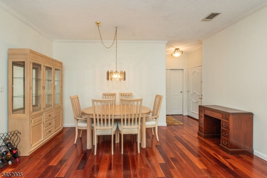 607 Brittany Dr, Wayne Twp., NJ 07470 — photo 9