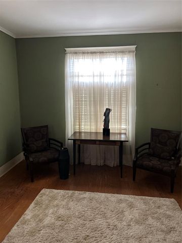 1738 Lamar Avenue, Paris, TX 75460