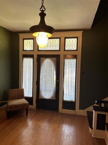 1738 Lamar Avenue, Paris, TX 75460