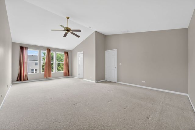 321 Parker Place, Oswego, IL 60543