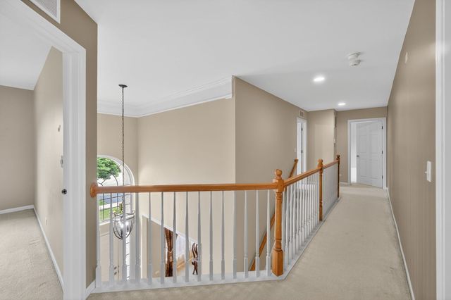 321 Parker Place, Oswego, IL 60543