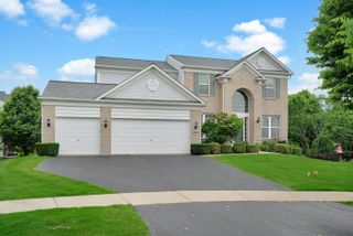 321 Parker Place, Oswego, IL 60543