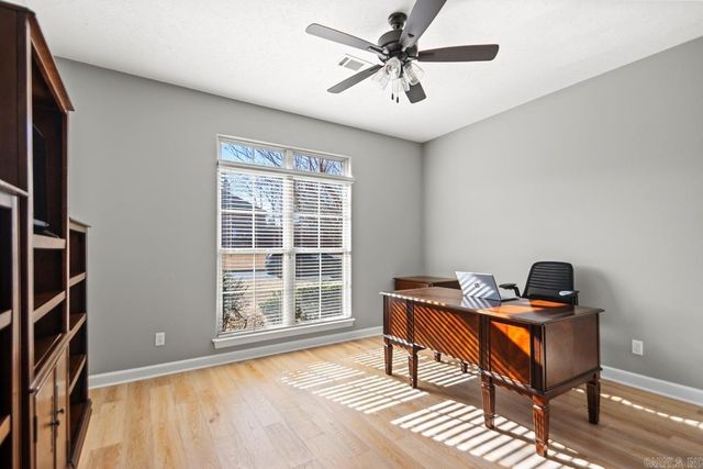 283 Lake Valley Drive, Maumelle, AR 72113