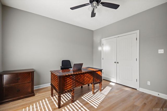 283 Lake Valley Drive, Maumelle, AR 72113