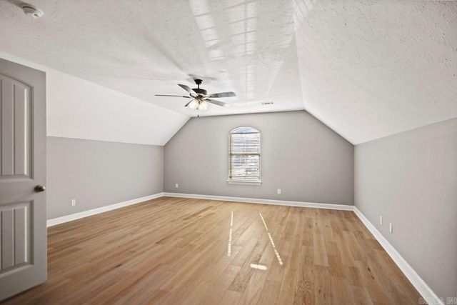 283 Lake Valley Drive, Maumelle, AR 72113