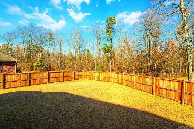 283 Lake Valley Drive, Maumelle, AR 72113