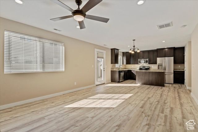 1072 W STONEHAVEN DR, North Salt Lake, UT 84054