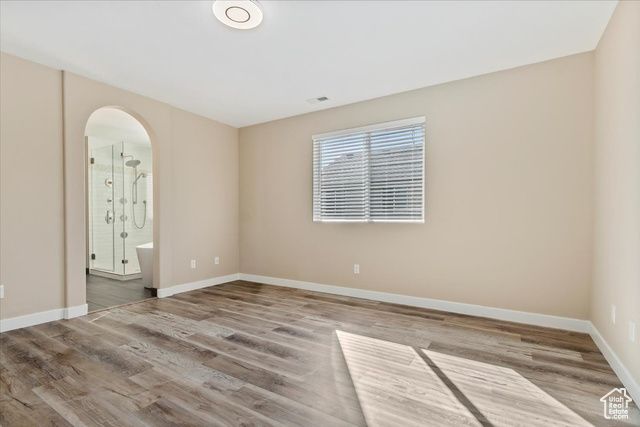 1072 W STONEHAVEN DR, North Salt Lake, UT 84054