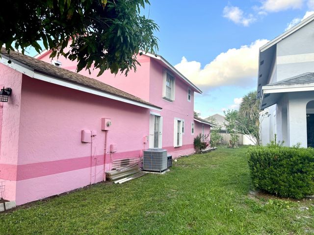 1364 Sweet William Lane, West Palm Beach, FL 33415