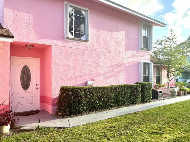 1364 Sweet William Lane, West Palm Beach, FL 33415