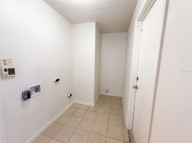 2534 VICTARRA CIRCLE, Lutz, FL 33559