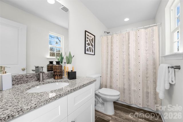 6717 Brushwood Drive, Charlotte, NC 28262