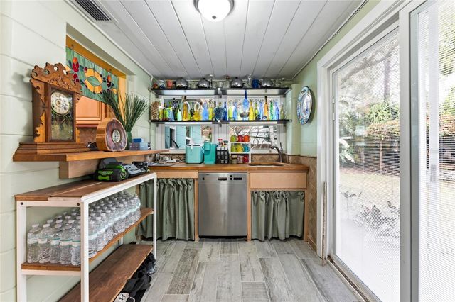 7003 N 13TH STREET, Tampa, FL 33604