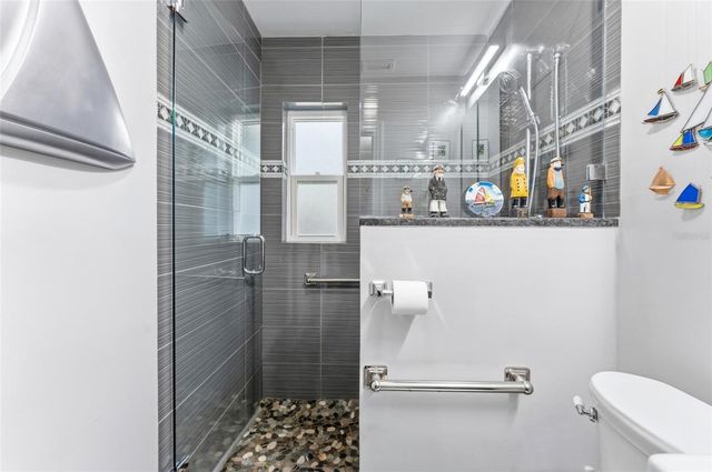 7003 N 13TH STREET, Tampa, FL 33604