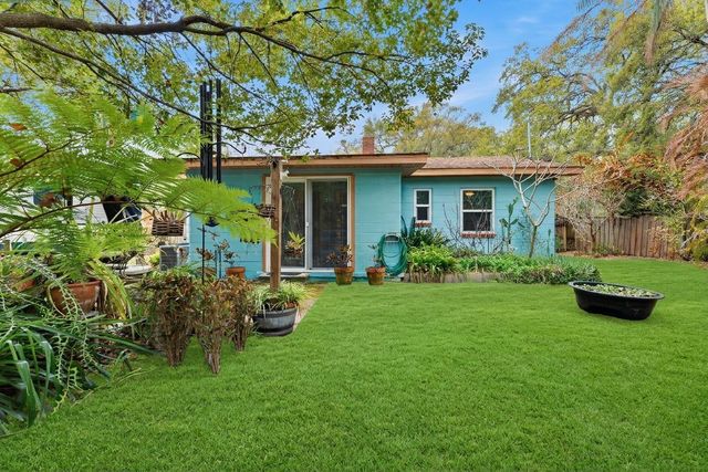 7003 N 13TH STREET, Tampa, FL 33604