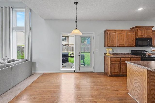 12542 S Belford Street, Olathe, KS 66061