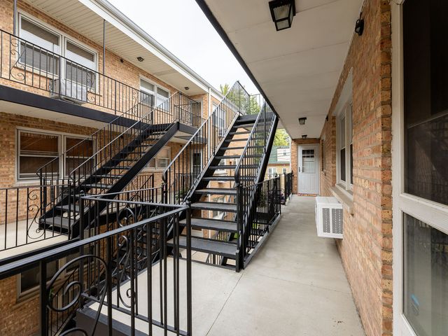 6587 N Northwest Highway 1A, Chicago, IL 60631