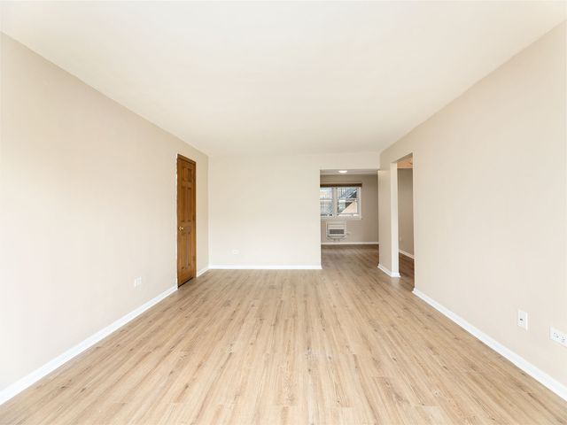 6587 N Northwest Highway 1A, Chicago, IL 60631