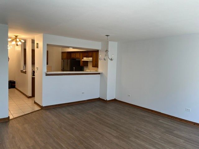 1908 Grove Avenue, Schaumburg, IL 60193