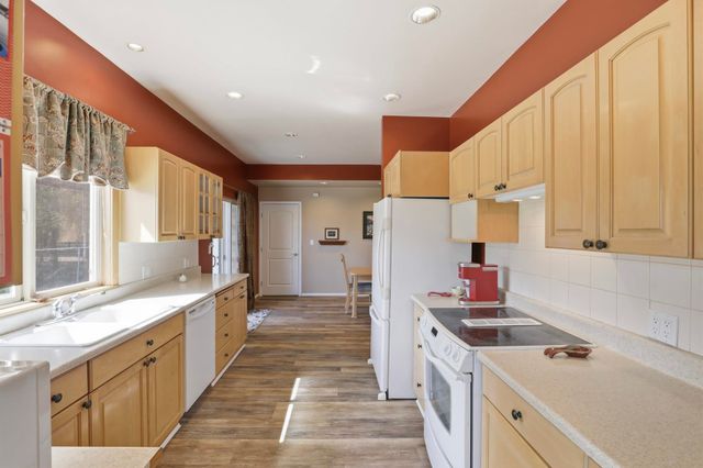 7905 S Ramona Rd, Spokane, WA 99224