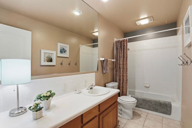 7905 S Ramona Rd, Spokane, WA 99224