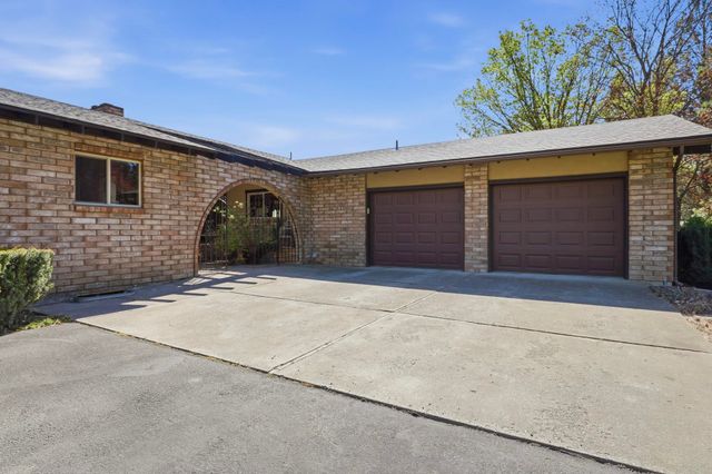 7905 S Ramona Rd, Spokane, WA 99224