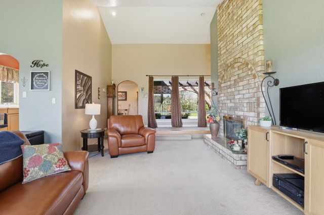 7905 S Ramona Rd, Spokane, WA 99224