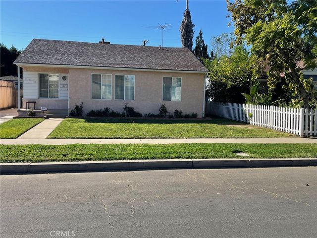 5717 Natick Avenue, Sherman Oaks, CA 91411