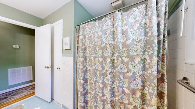 216 Roberta Dr, Hendersonville, TN 37075