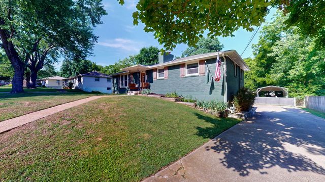 216 Roberta Dr, Hendersonville, TN 37075