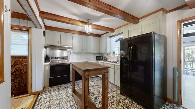 216 Roberta Dr, Hendersonville, TN 37075