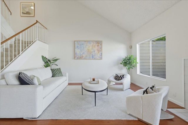 542 White Fir Dr, San Leandro, CA 94577