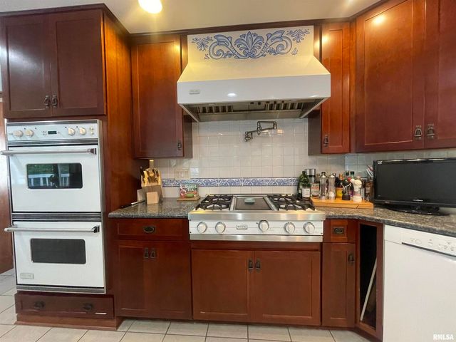 2479 NEW ERA Road, Murphysboro, IL 62966