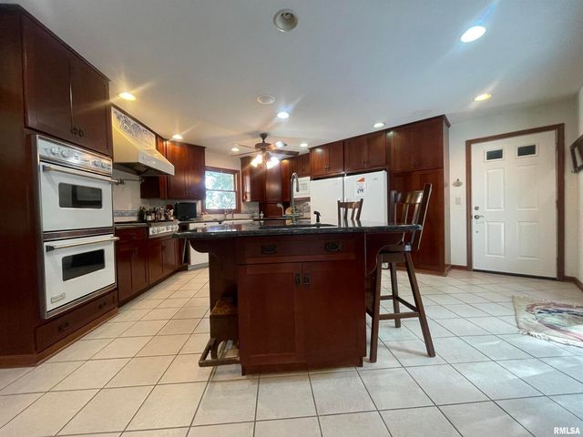 2479 NEW ERA Road, Murphysboro, IL 62966