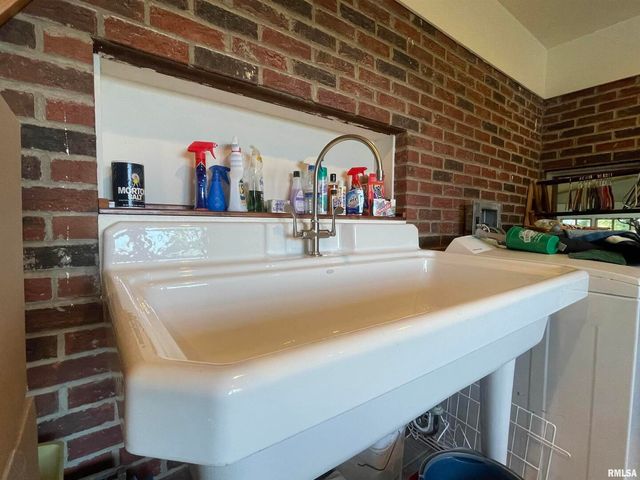 2479 NEW ERA Road, Murphysboro, IL 62966