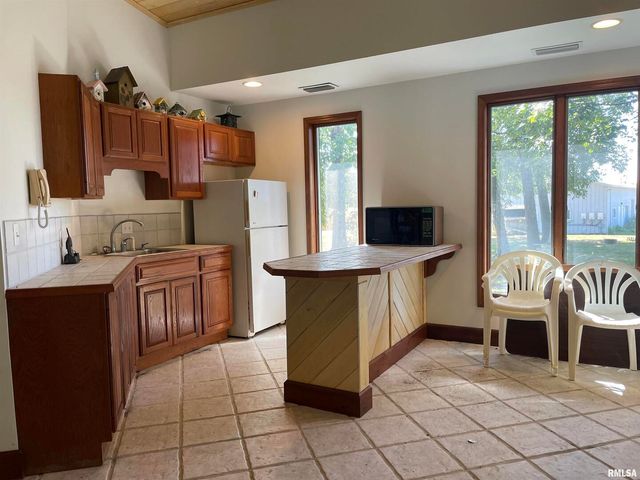 2479 NEW ERA Road, Murphysboro, IL 62966