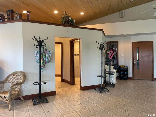 2479 NEW ERA Road, Murphysboro, IL 62966