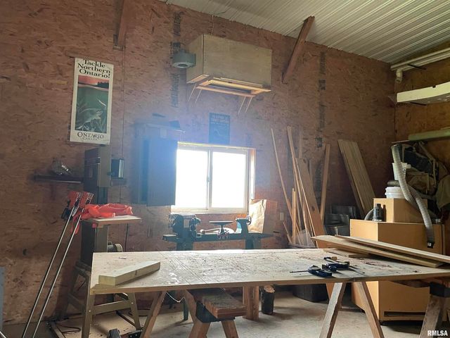 2479 NEW ERA Road, Murphysboro, IL 62966