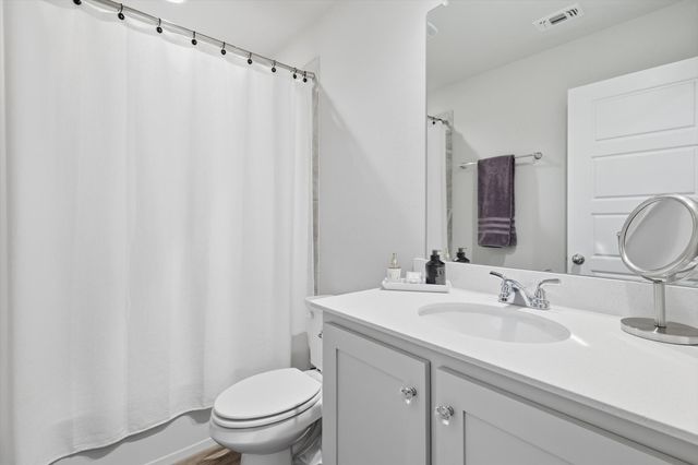 6092 Bursey Road, Watauga, TX 76148