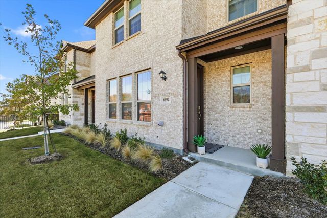 6092 Bursey Road, Watauga, TX 76148