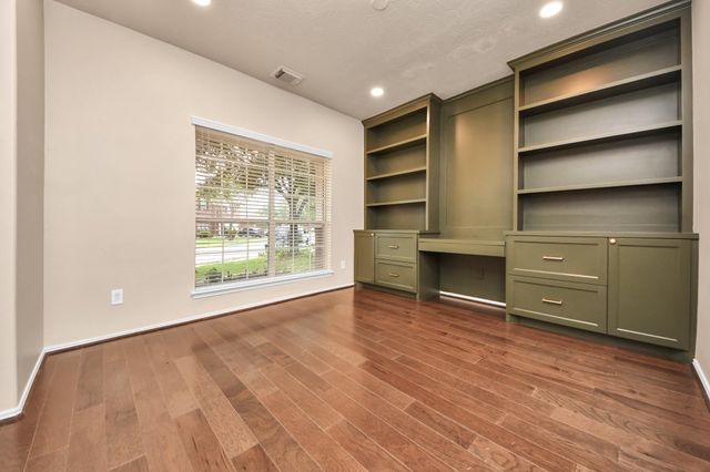 21426 Mission Falls Drive, Houston, TX 77095